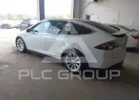 2016 Tesla Model X фото