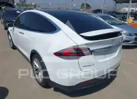 2016 Tesla Model X фото