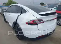 2016 Tesla Model X photo