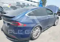 2016 Tesla Model X фото