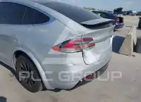 2016 Tesla Model X фото