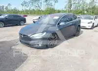 2016 Tesla Model X фото