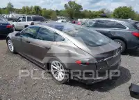 2016 Tesla Model S фото