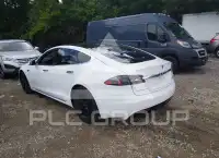 2016 Tesla Model S фото