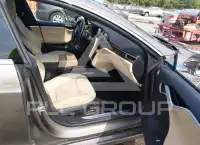 2016 Tesla Model S фото