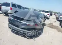 2016 Tesla Model S photo
