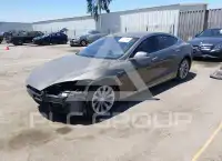 2016 Tesla Model S фото