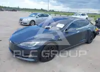 2016 Tesla Model S фото