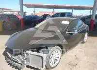 2016 Tesla Model S фото