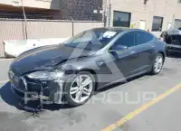2016 Tesla Model S фото