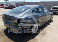 2016 Tesla Model S фото
