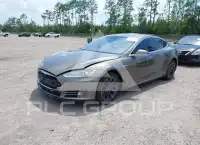 2016 Tesla Model S фото