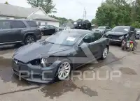 2016 Tesla Model S фото