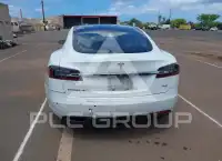 2016 Tesla Model S фото