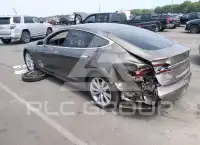 2016 Tesla Model S фото