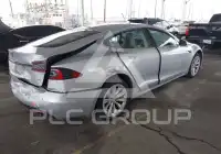 2016 Tesla Model S фото