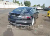 2016 Tesla Model S фото
