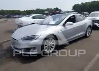 2016 Tesla Model S фото