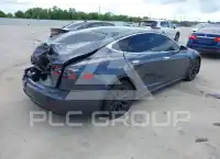 2016 Tesla Model S фото