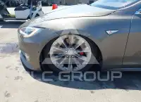 2016 Tesla Model S фото