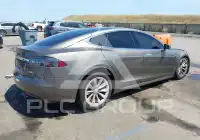 2016 Tesla Model S фото