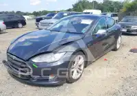 2016 Tesla Model S фото