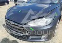 2016 Tesla Model S фото