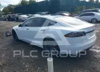 2016 Tesla Model S фото