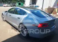 2016 Tesla Model S photo
