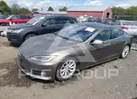 2016 Tesla Model S фото