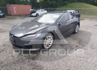2016 Tesla Model S photo