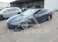 2016 Tesla Model S фото