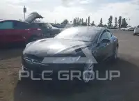 2016 Tesla Model S фото