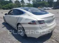 2016 Tesla Model S фото