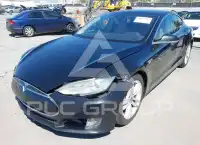 2016 Tesla Model S фото