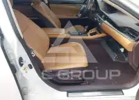 2016 Lexus ES350 photo