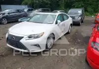 2016 Lexus ES350 photo