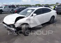 2016 Lexus ES350 photo