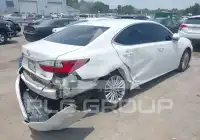 2016 Lexus ES350 photo