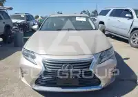 2016 Lexus ES350 фото