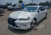 2016 Lexus ES350 photo