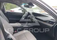 2016 Lexus ES350 photo