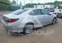 2016 Lexus ES350 photo
