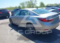2016 Lexus ES350 photo