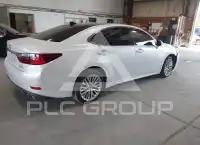 2016 Lexus ES350 photo
