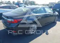 2016 Lexus ES350 photo
