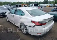 2016 Lexus ES350 photo