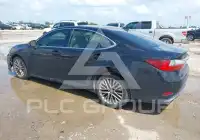 2016 Lexus ES350 photo