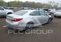 2016 Lexus ES350 photo