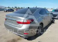 2016 Lexus ES350 photo